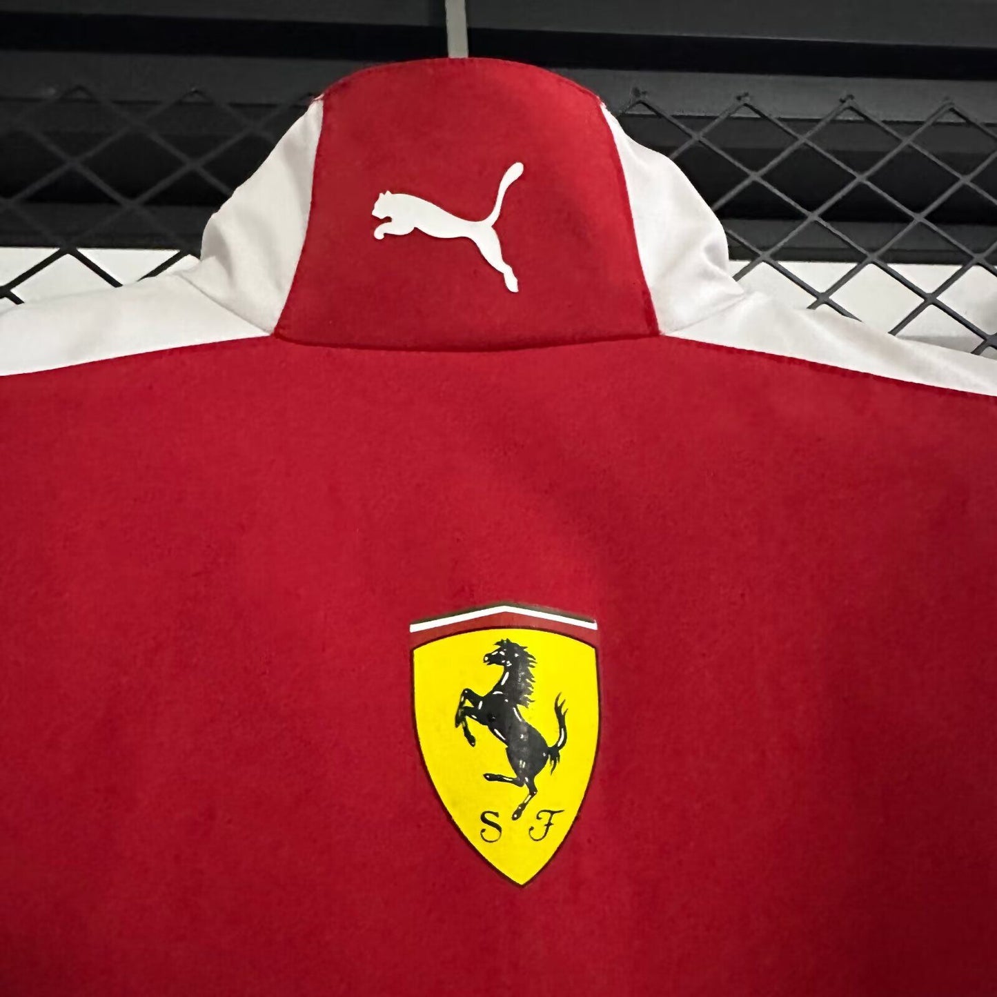 Casaco Ferrari 2025